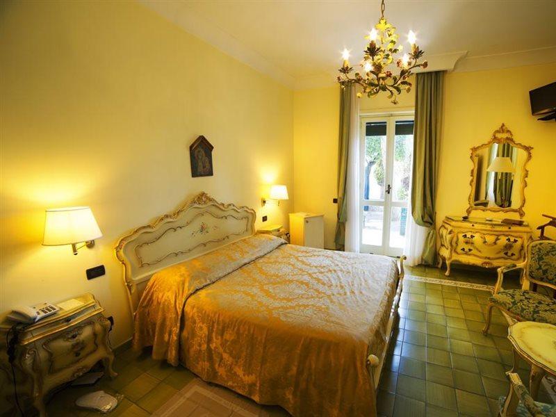 Grande Albergo Miramare Formia Luaran gambar