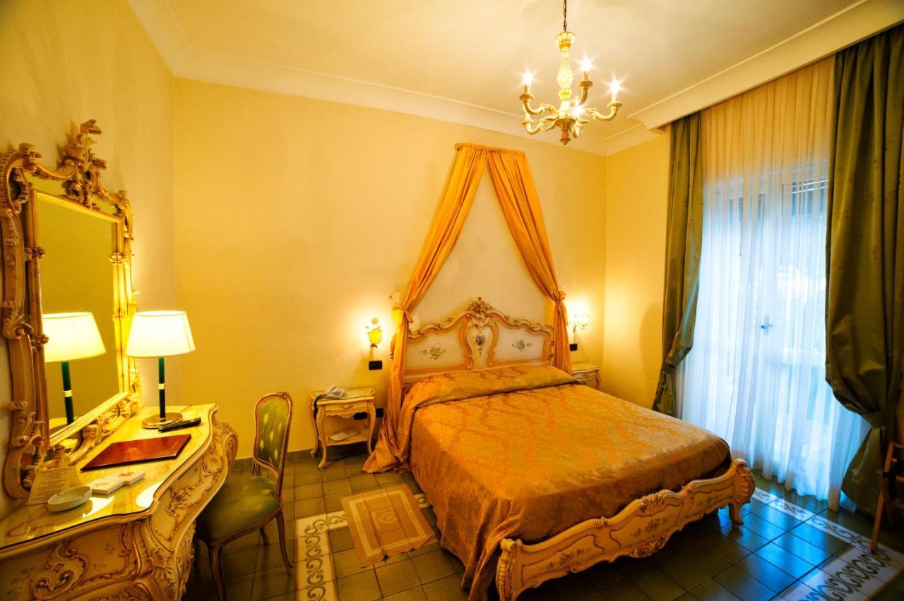 Grande Albergo Miramare Formia Luaran gambar