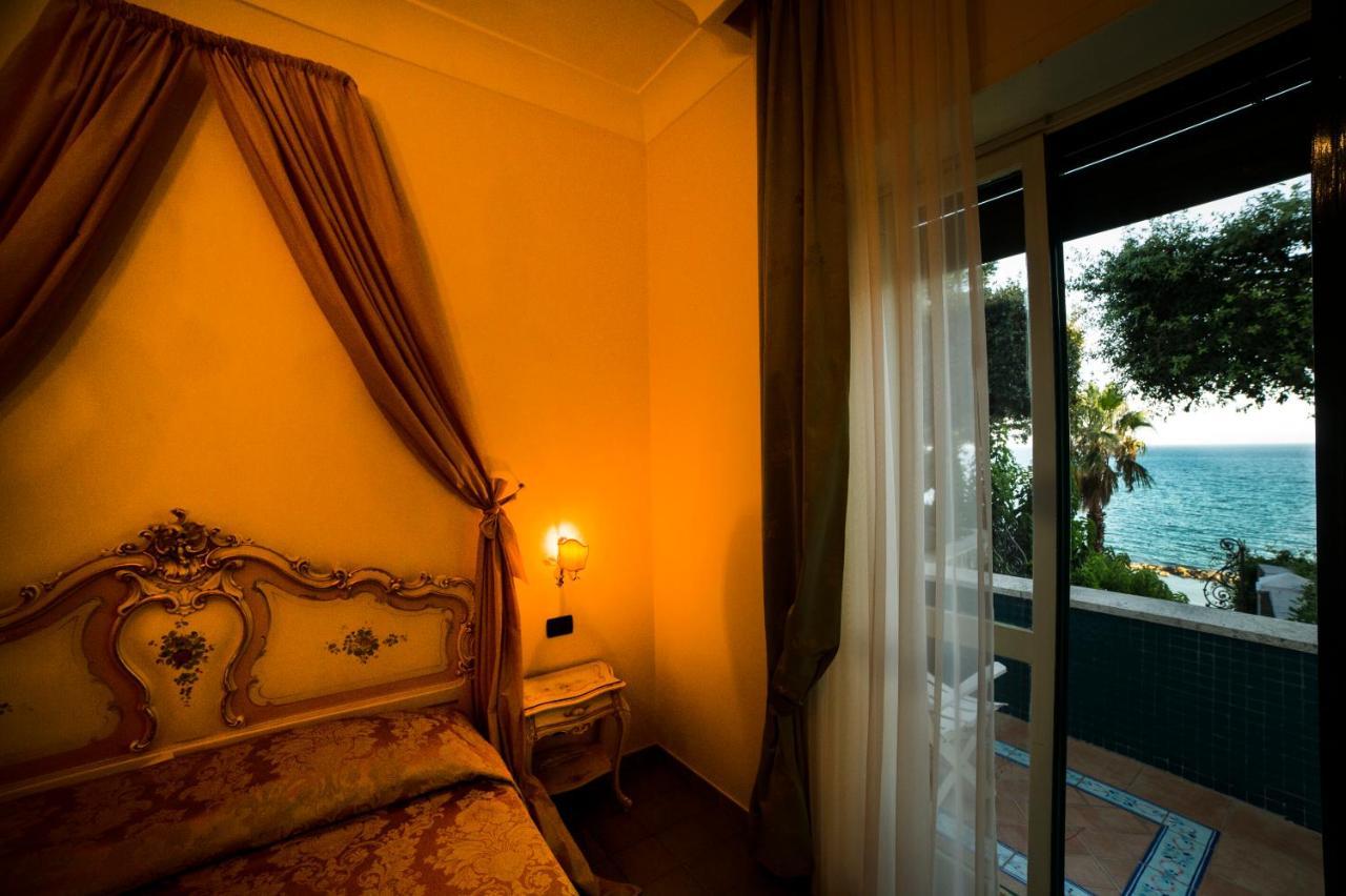 Grande Albergo Miramare Formia Luaran gambar